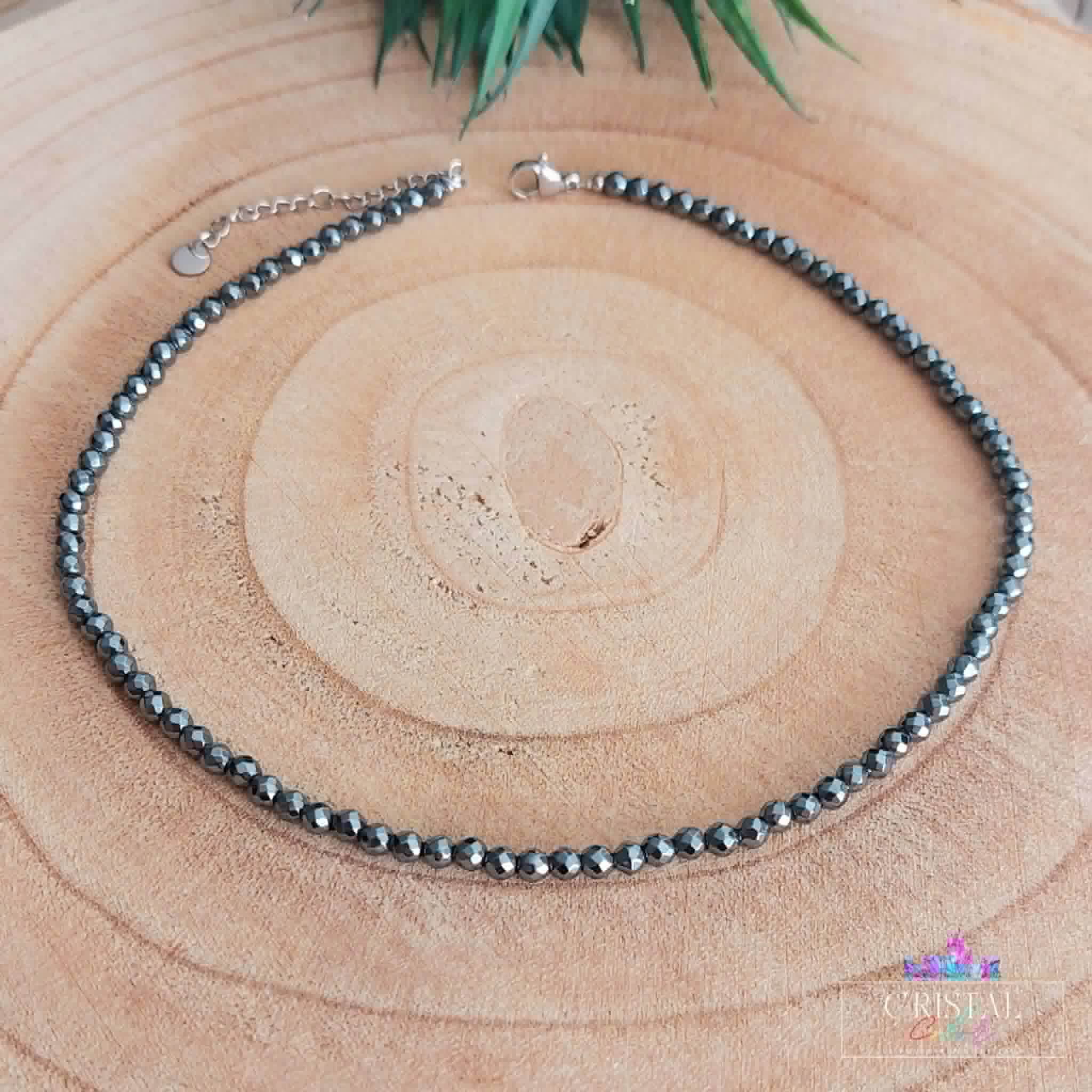 collier-ras-du-cou-facetté-pierres-naturelles-cristal-color-hematite-4