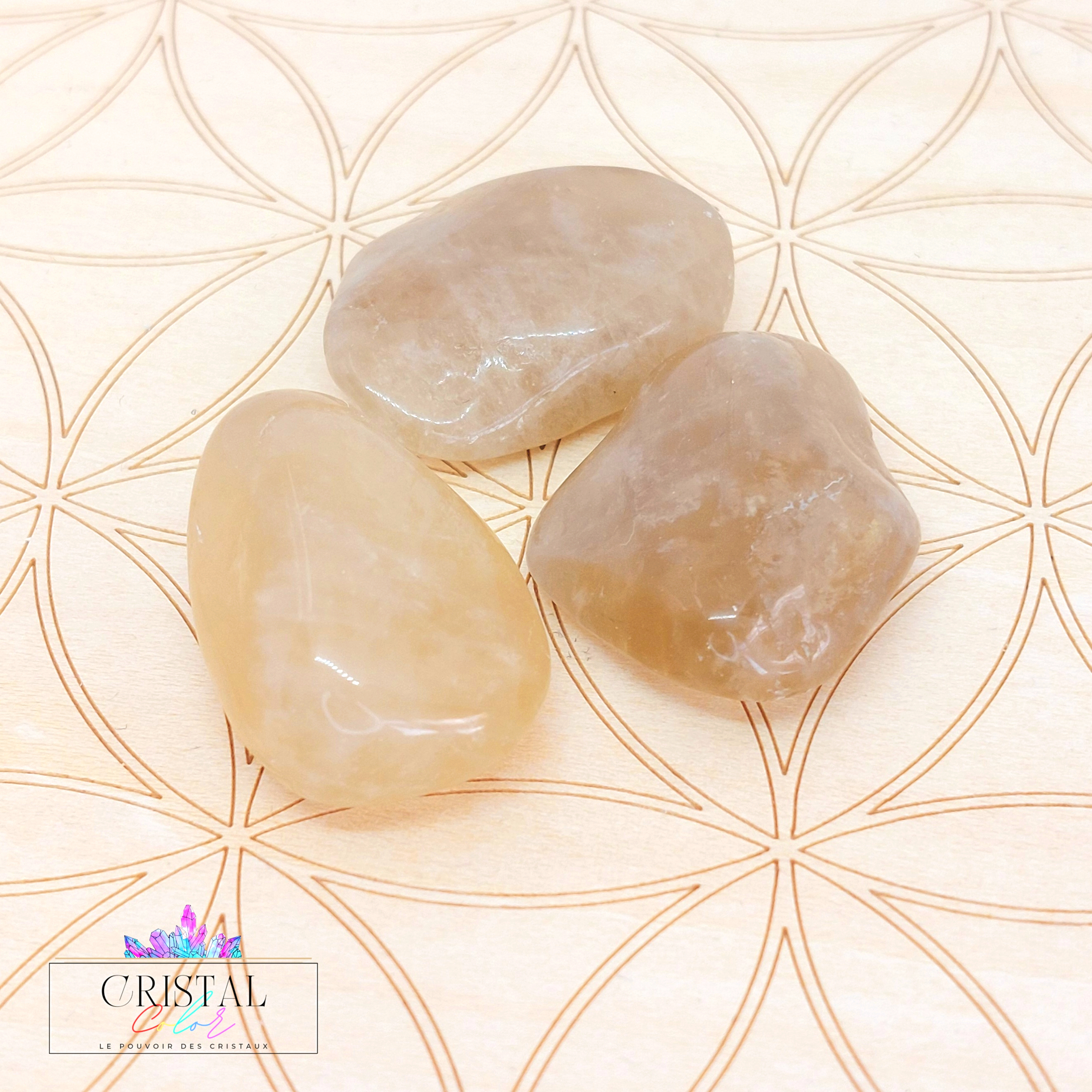 citrine-naturelle-pierre-roulee-pierre-naturelle-2cm-cristal-color-le-pouvoir-des-cristaux-by-aline-lithotherapie