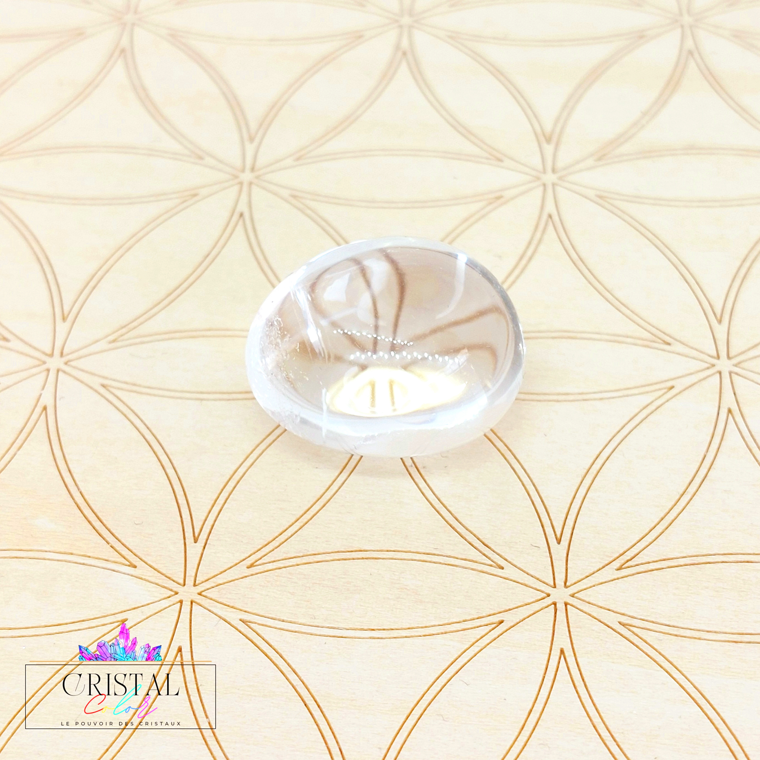 cristal-de-roche-seule-pierre-roulee-pierre-naturelle-2cm-cristal-color-le-pouvoir-des-cristaux-by-aline-lithotherapie