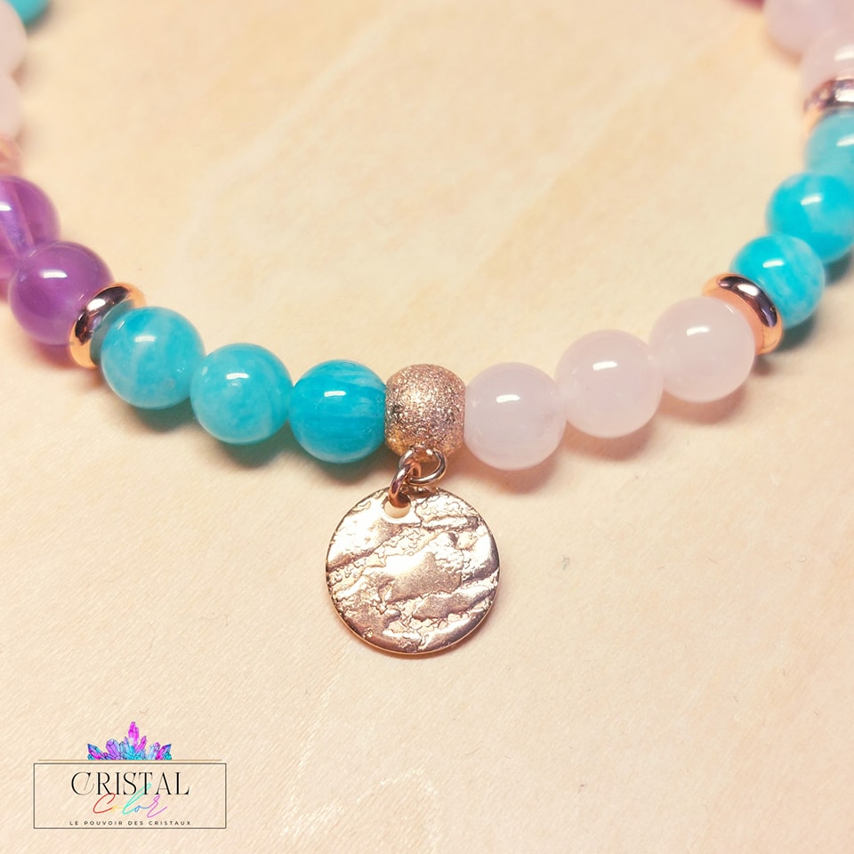 bracelet-raffiné-pierres-naturelles-amazonite-amethyste-quartz-rose-chakra-coeur-coronal-apaisement-amour-de-soi-cristal-color-by-aline-4