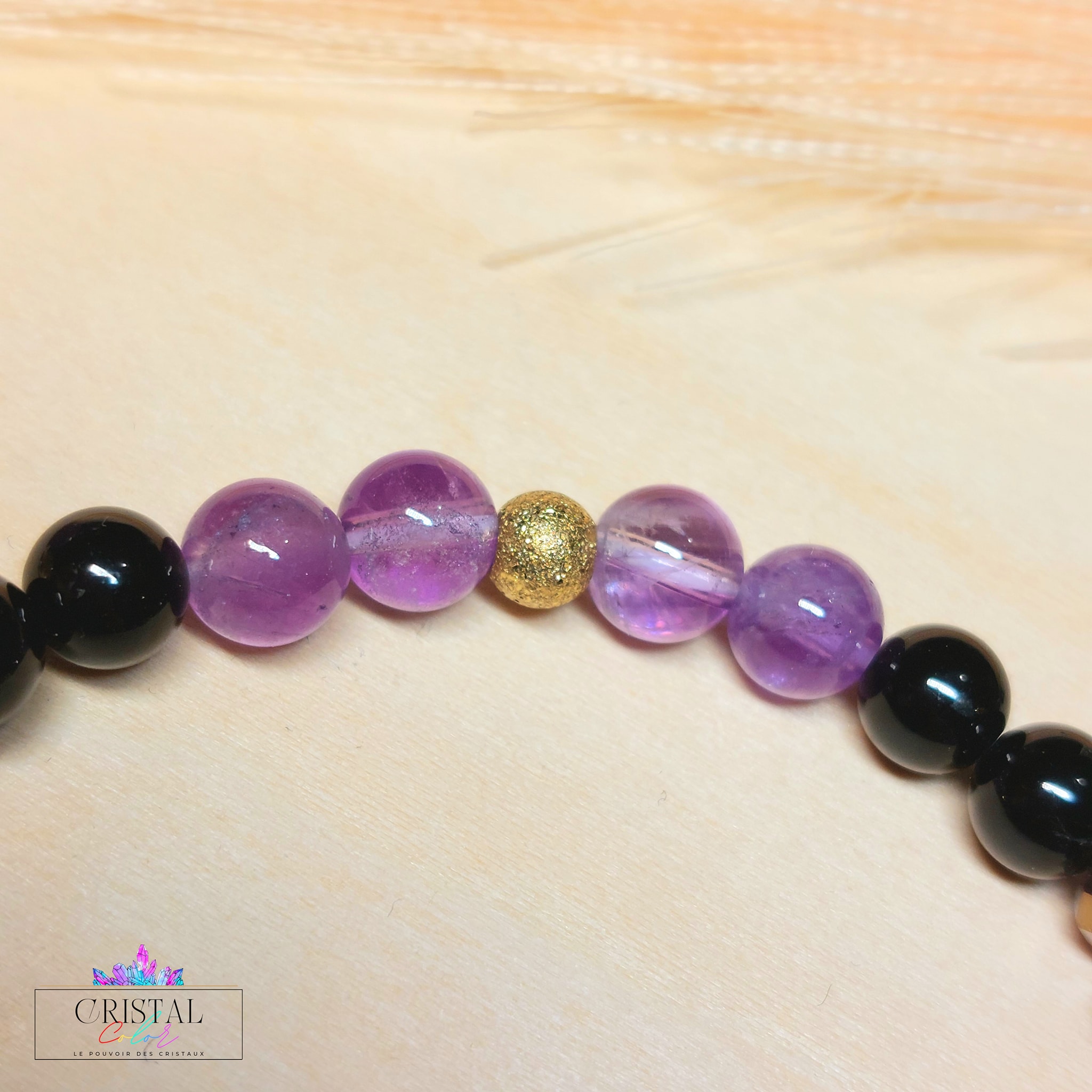 bracelet-astéria-asteria-raffiné-pierres-naturelles-amethyste-tourmaline-noire-aqua-aura-chakra-racine-coronal-ancrage-angoisse-axiété--cristal-color-by-aline-6