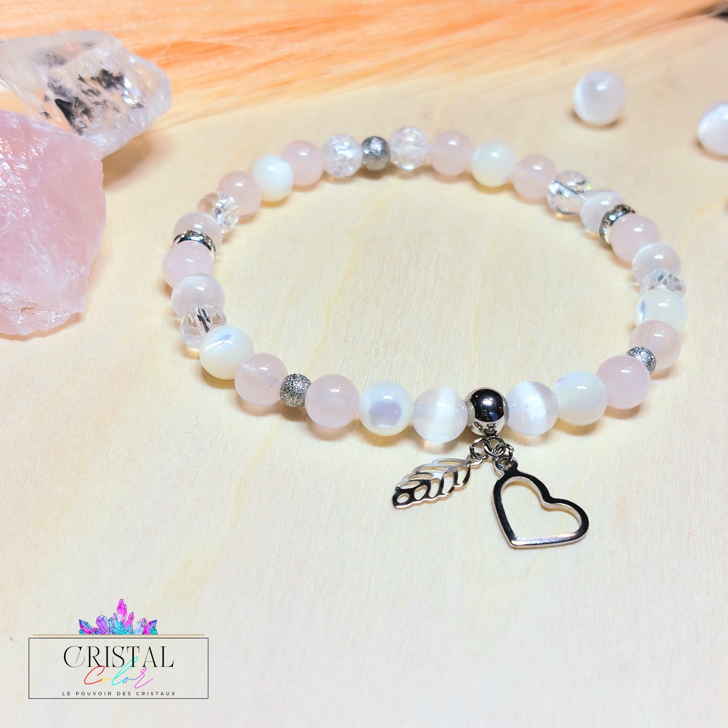 bracelet-pierres-naturelles-quartz-rose-selenite-nacre-cristal-de-roche-perles-coeur-serenite-amour-beaute-cristal-color-by-aline-le-pouvoir-des-cristaux-2