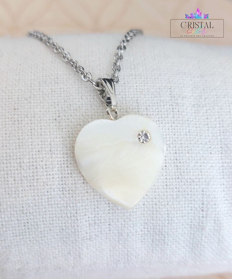 pendentif-nacre-coeur-blanc-strass-argent-cristal-color-le-pouvoir-des-cristaux