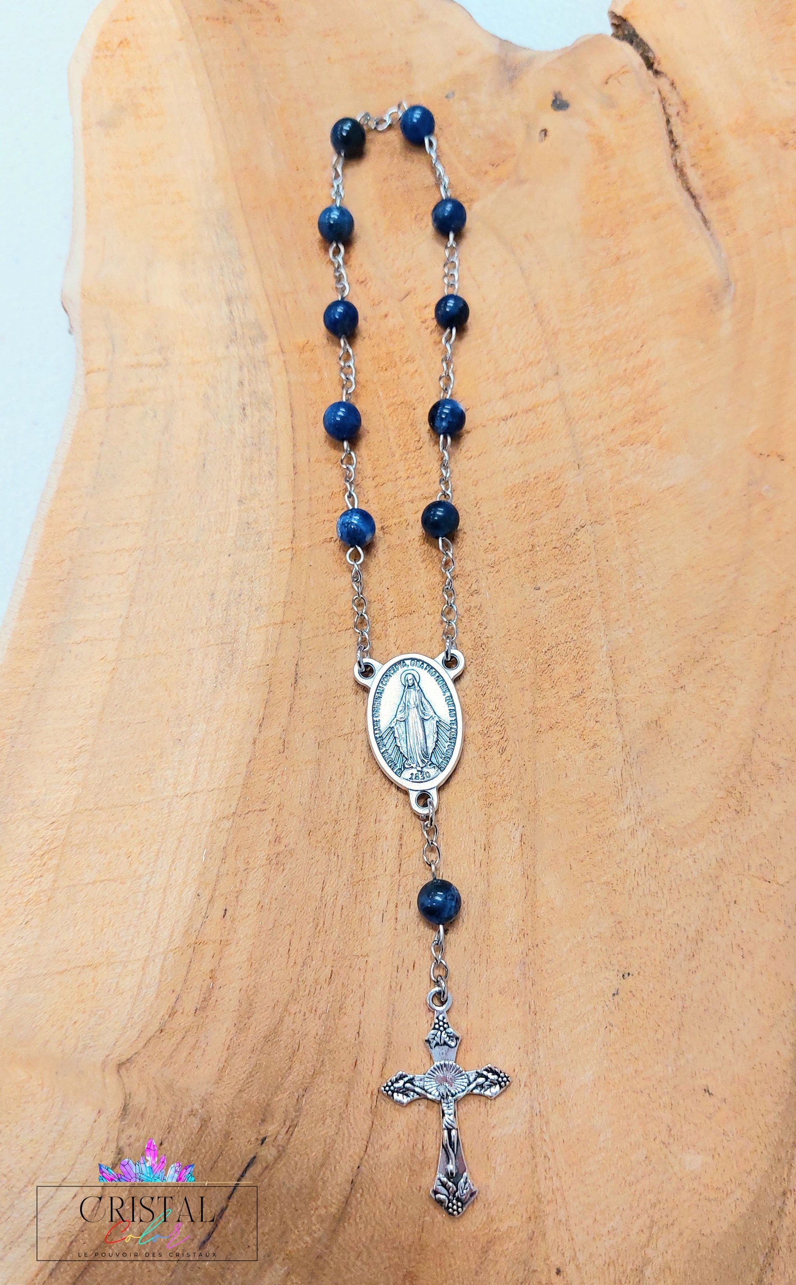 chapelet-dizainier-vierge-marie-croix-jesus-creation-artisanale-cristalcolor-cristal-color-le-pouvoir-des-cristaux-by-aline-lithothérapie-sodalite-2