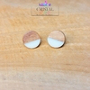 boucles-d-oreilles-puces-bois-résine-cristal-color-le-pouvoir-des-cristaux-by-aline-blanc-opaque