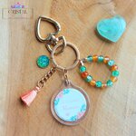 cadeau-fête-des-mères-porte-clés-personnalisé-je-t-'aime-maman-lithothérapie-pierre-naturelle-cornaline-cristal-de-verre-cristal-color-fete-maman-by-aline