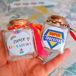 super-éducateur-éducatrice-bougie-artisanale-cristal-color-les-creas-scintillantes