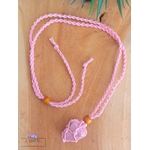 collier-cordon-tresse-porte-pierre-cage-pierre-macrame-rose-lithotherapie-pierres-naturelles-cristal-color-le-pouvoir-des-cristaux