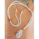 collier-cordon-tresse-porte-pierre-cage-pierre-macrame-beige-lithotherapie-pierres-naturelles-cristal-color-le-pouvoir-des-cristaux