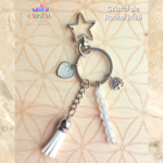 porte clés cristal de roche irisé argenté fait main cristal color