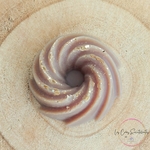 fondant-parfumé-cire-vegetale-olive-cappuccino-parfum-de-grasse-les-creas-scintillantes-by-cristal-color