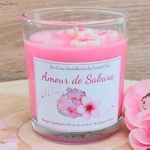 bougie-amour-de-sakura-fleur-de-cerisier-bougie-parfumee-quartz-rose-les-creas-scintillantes-by-cristal-color