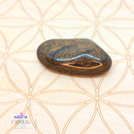 bronzite-seule-pierre-roulee-pierre-naturelle-2cm-cristal-color-le-pouvoir-des-cristaux-by-aline-lithotherapie