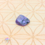 charoite-seule-pierre-roulee-pierre-naturelle-2cm-cristal-color-le-pouvoir-des-cristaux-by-aline-lithotherapie