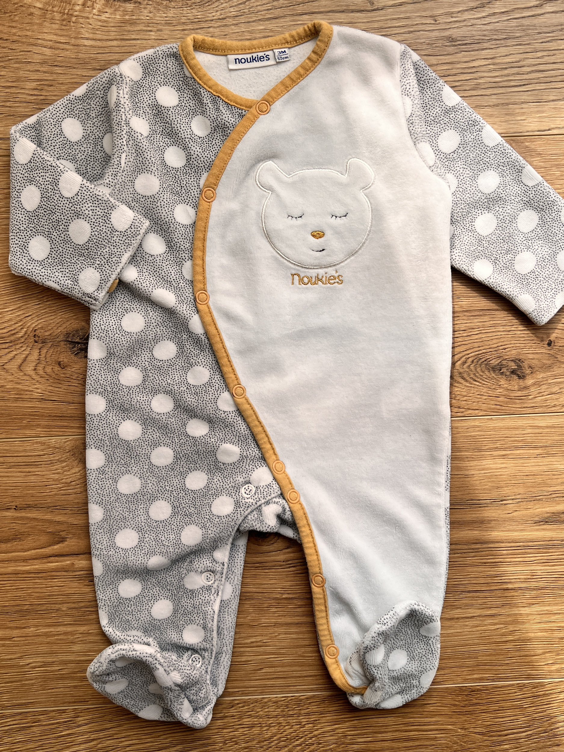 Pyjama dors-bien en velours blanc et gris MIXTE - Noukie\'s - 3 mois