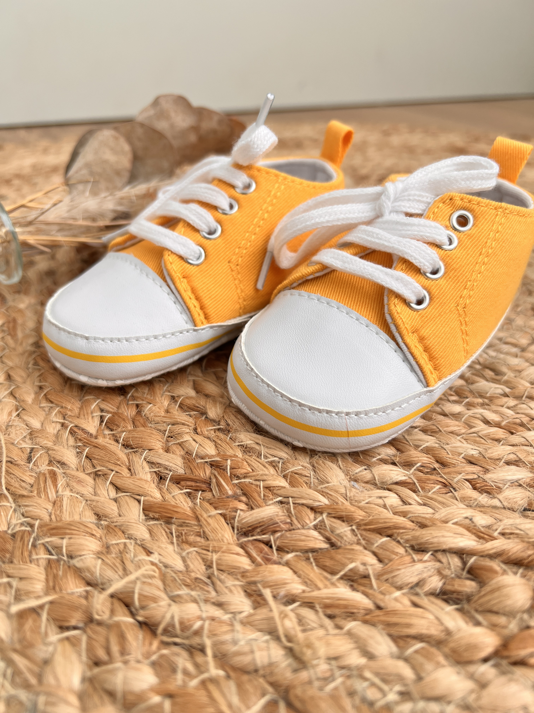 Chaussures jaunes - Boîte à Malices - 6 / 12 mois
