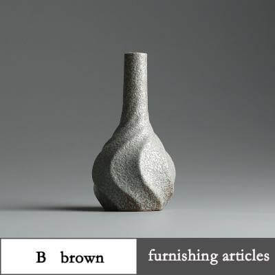 Side view of porcelain vase showing curvature