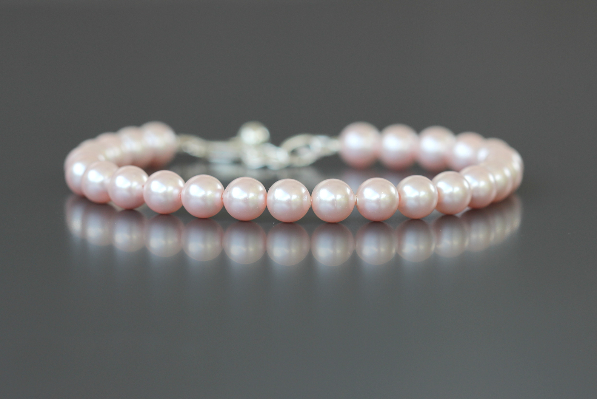 Bracelet Lara en perles cristal rose par DorienneBCreations