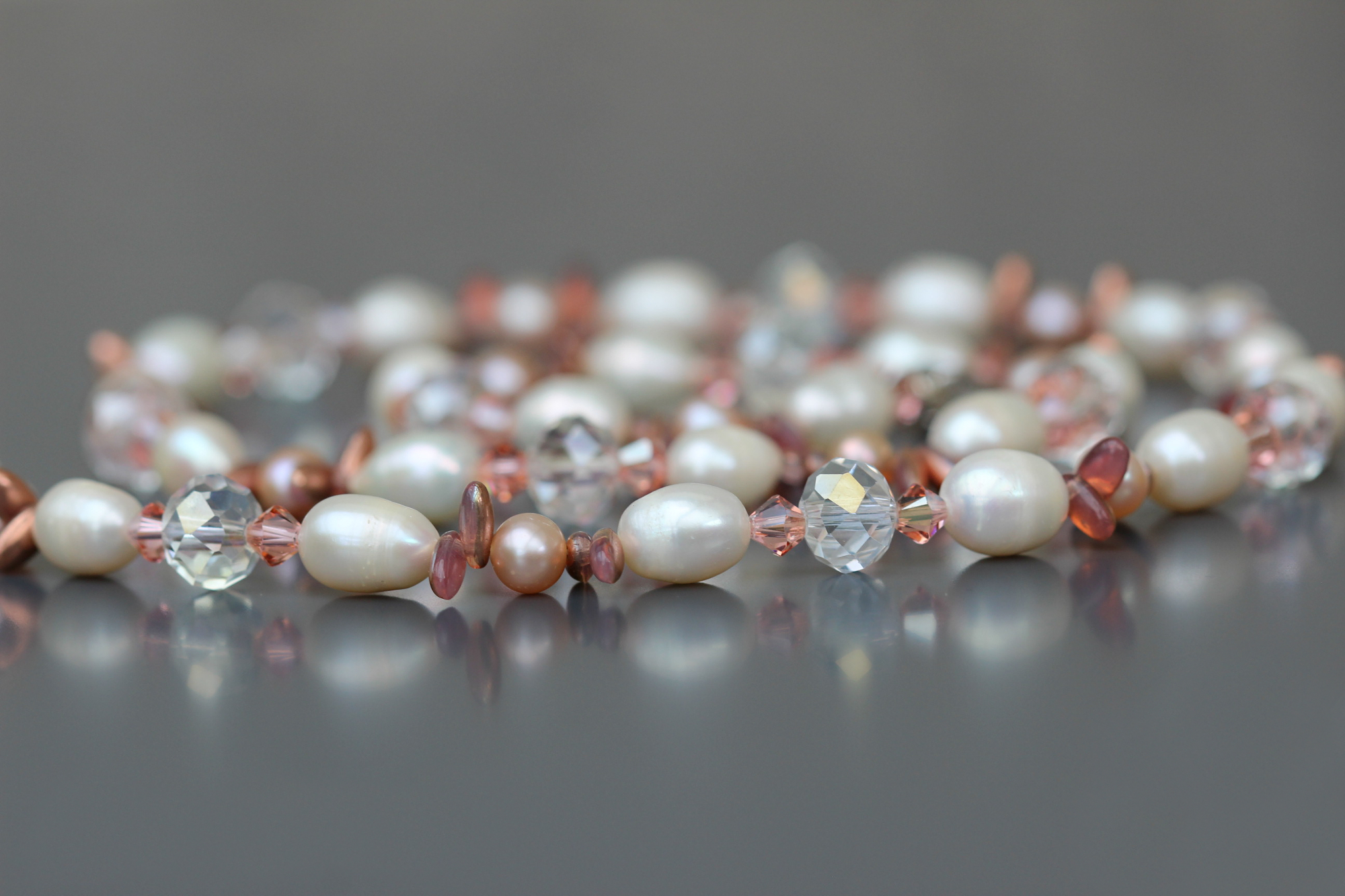 Collier Lauren en cristal, perles eau douce et verre par DorienneBCréations
