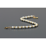Bracelet Athina en Jade mashan blanc et perles irrégulières en zamac doré or fin