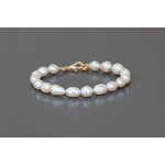 Bracelet pour femme en perles deau douce blanches avec apprêts gold filledPricila or Par DBCréations