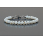 Bracelet Océdah en perles rondes de nacre blanche et apprêts acier inoxydable par DorienneBCréations