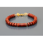 Bracelet pour femme en heishi de Jaspe rouge avec rocailles or et fermoir acier inox doré