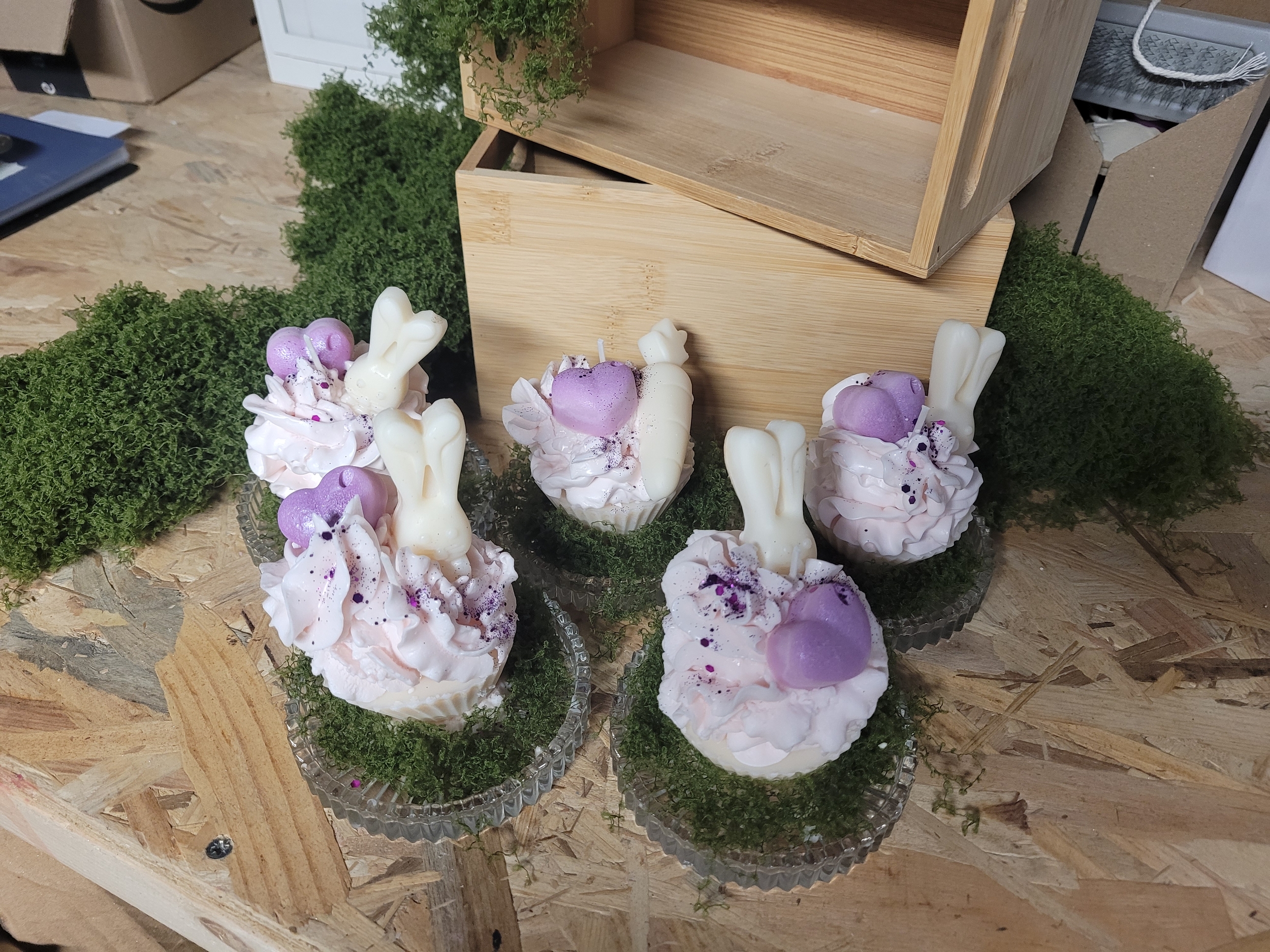 Bougies-gourmandes-Paques-cupcake-chantilly