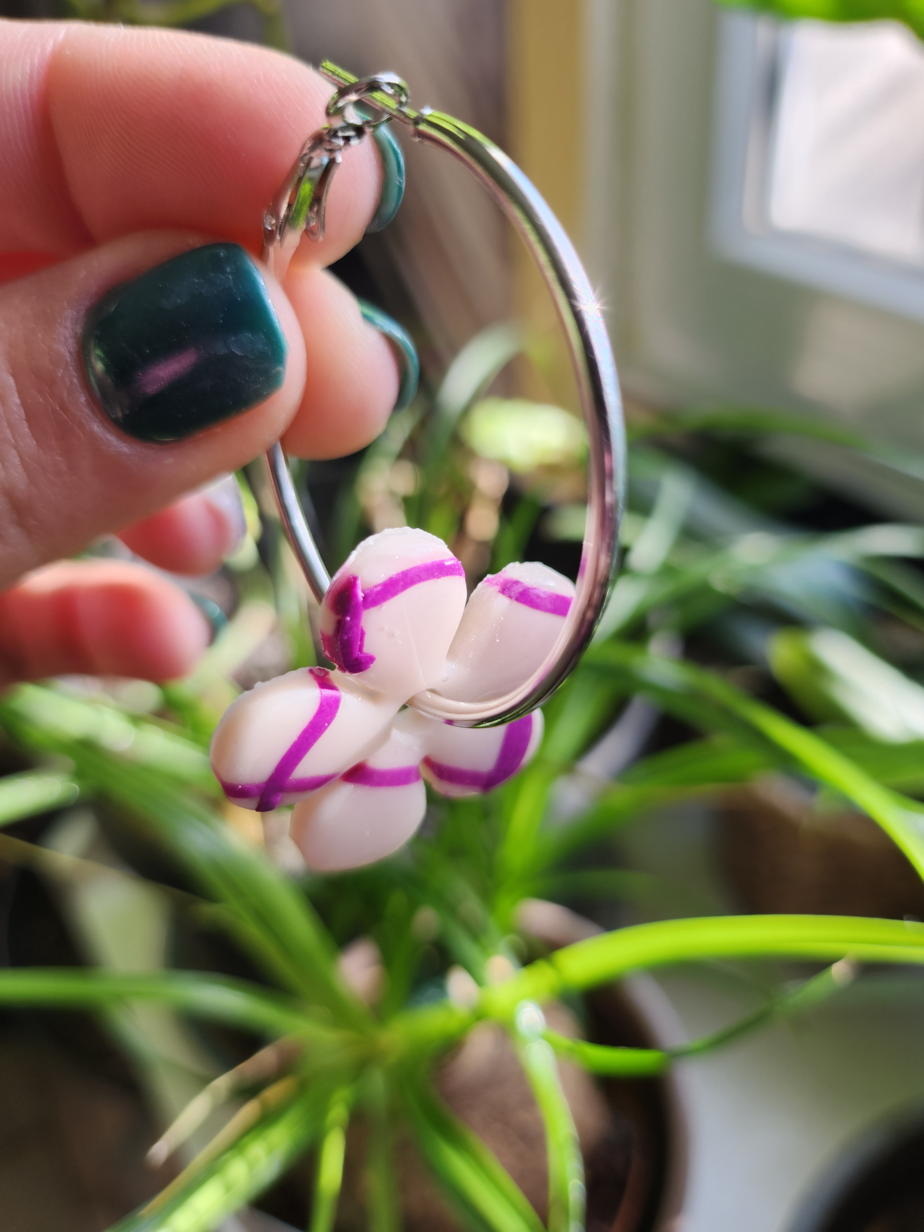 Flora charms XXL blanc et fuchsia