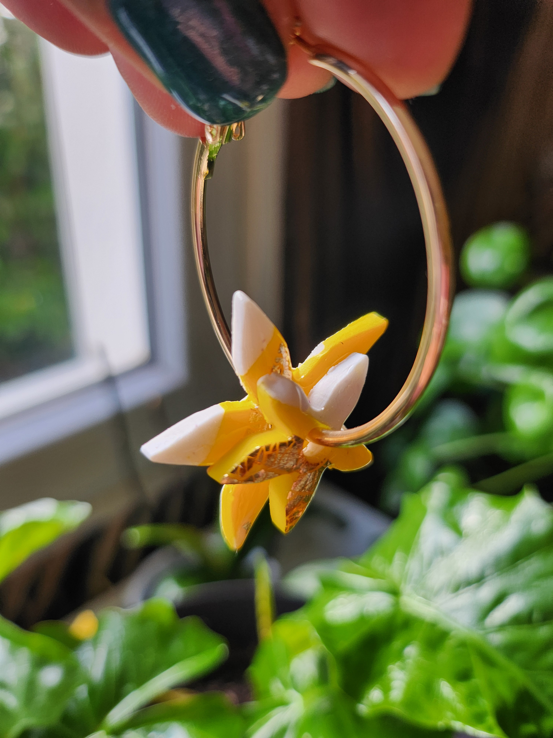 boucles doreilles manapny XXL jaune et blanc