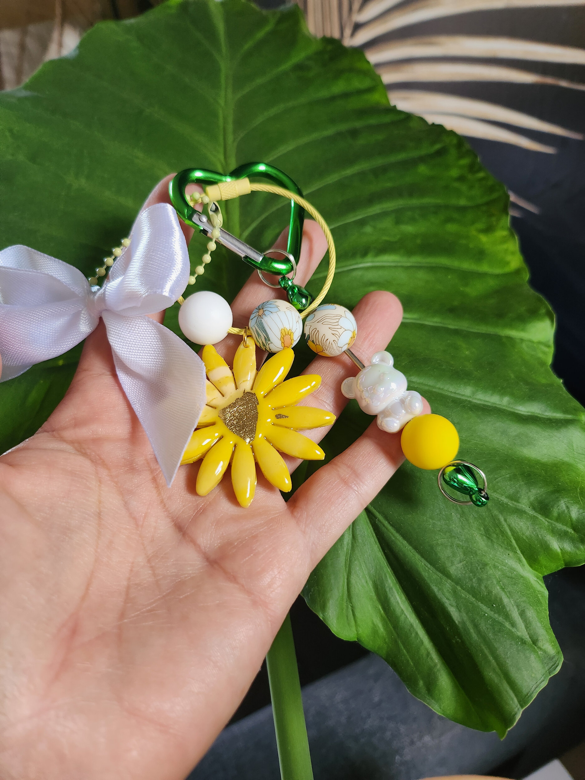 Bijoux de sac jaune
