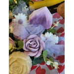 bougie-fete-meres-coeur-fleurs