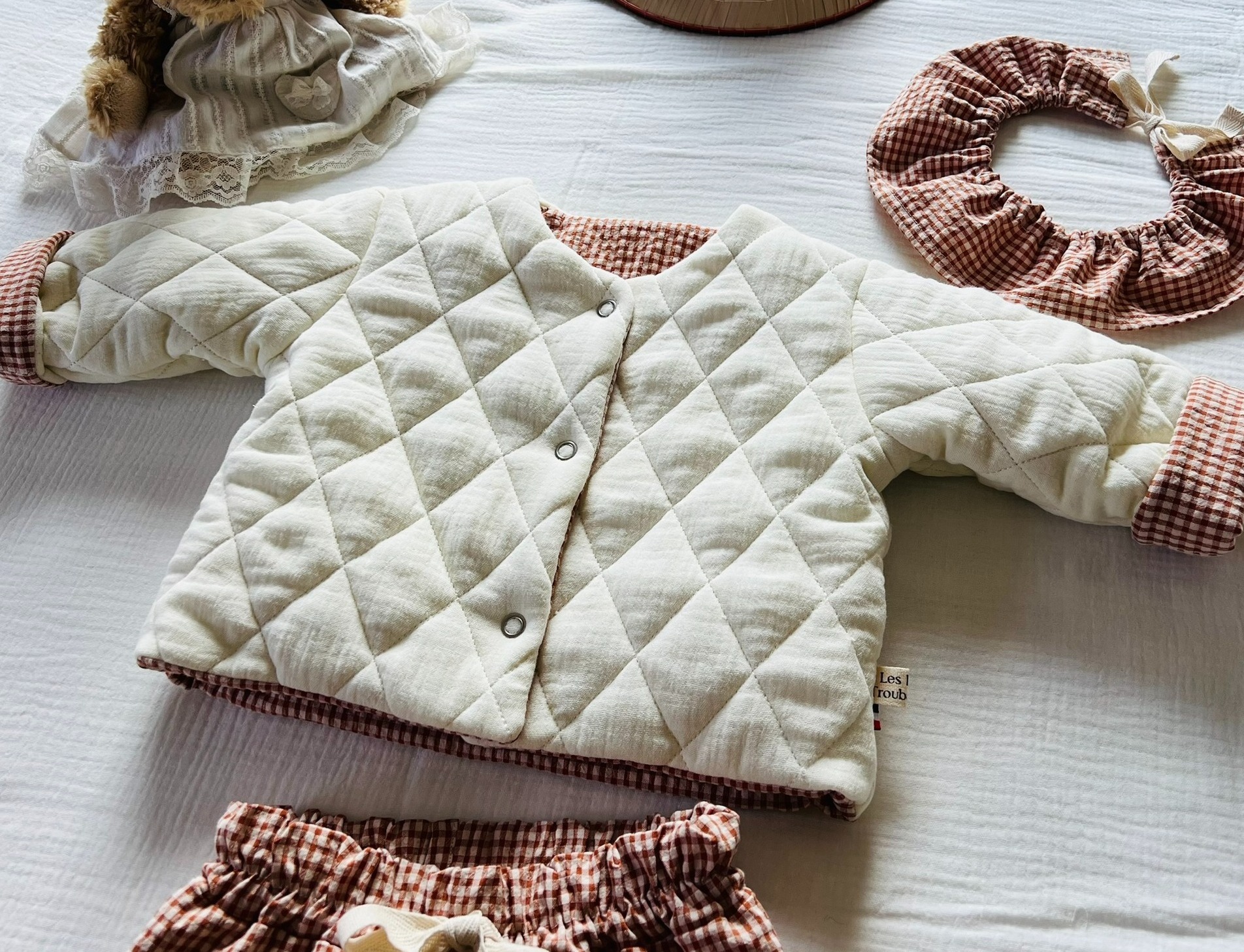 veste matelassée ecrue vichy caramel