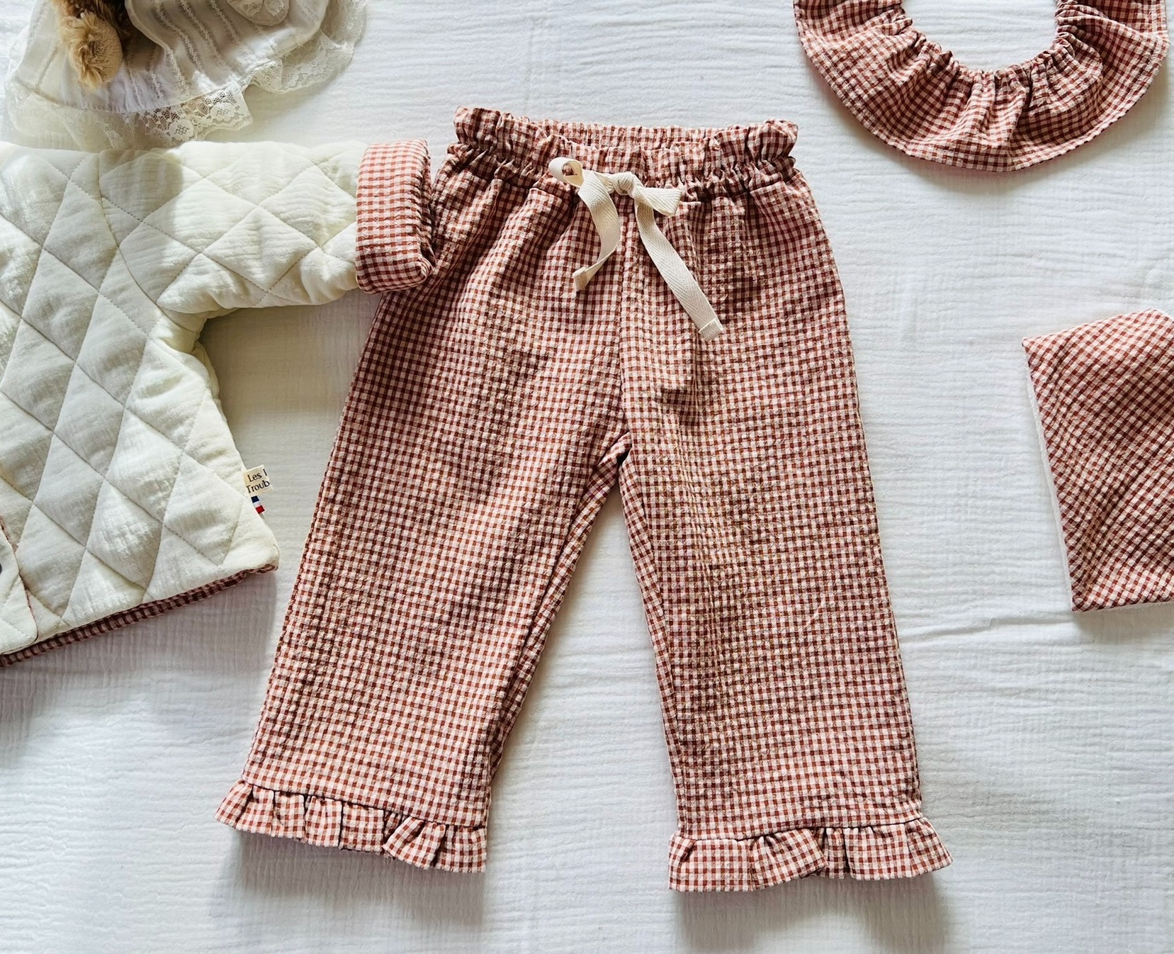 pantalon large volant enfant vichy caramel