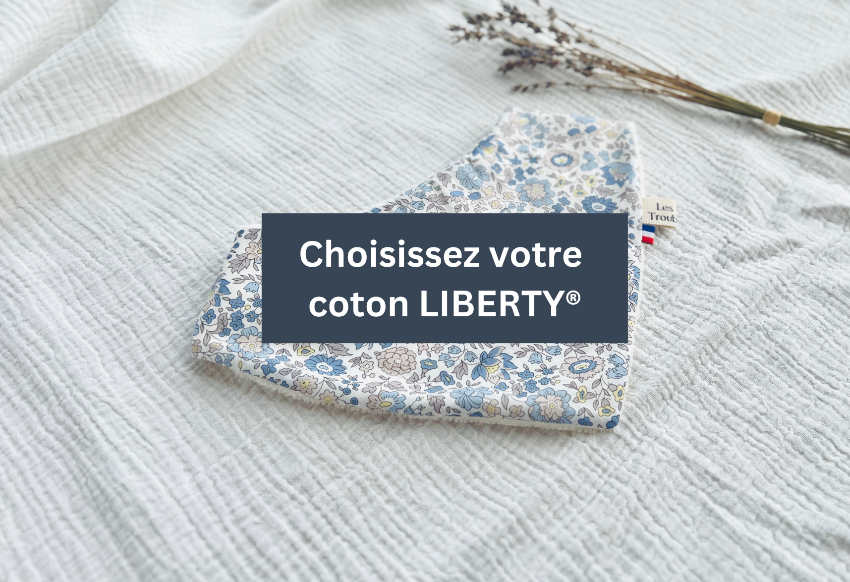 Bavoir bandana Liberty au choix fait main