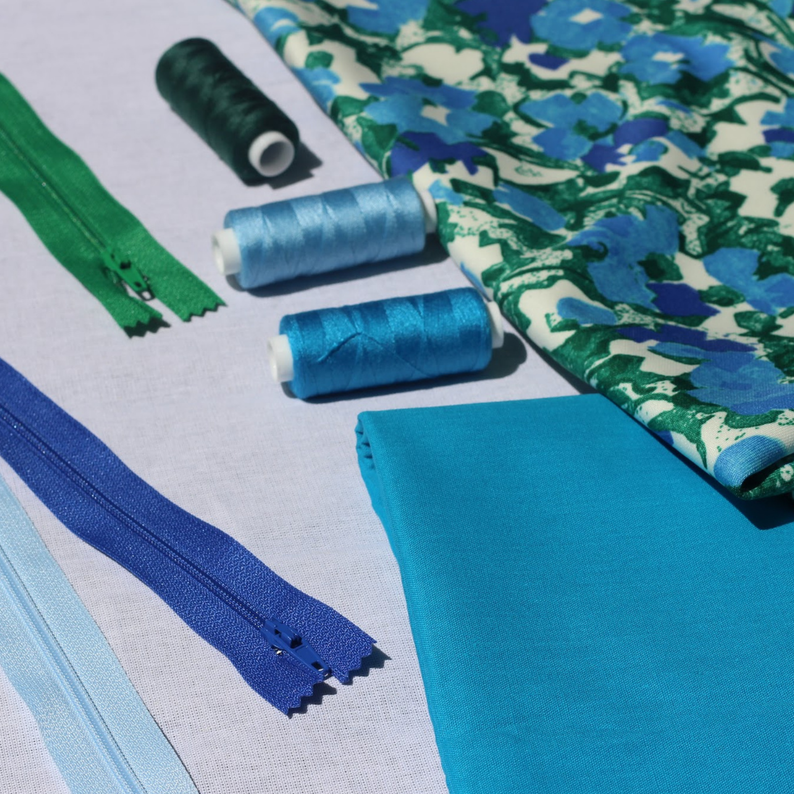 kit-tissus-et-accesoires-bleu-fleur-783-2