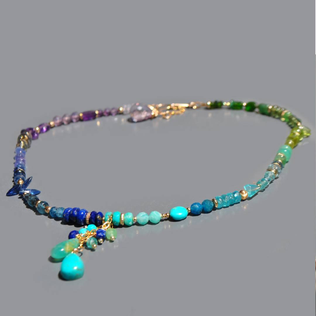 collier pendentif pierres bleues multi
