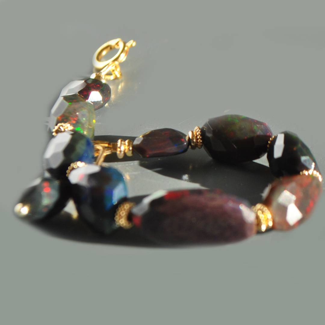 bracelet groose pierre en oplae welo noire