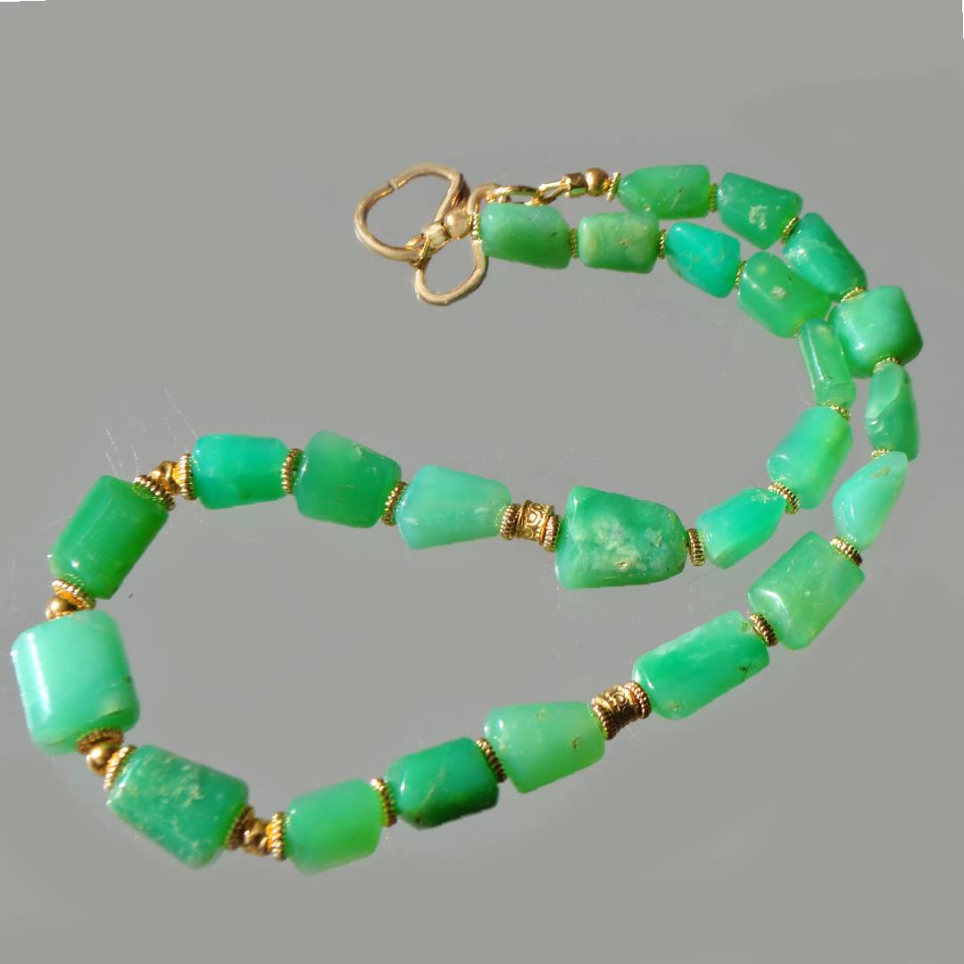 collier chrysoprase pierres taillée-7