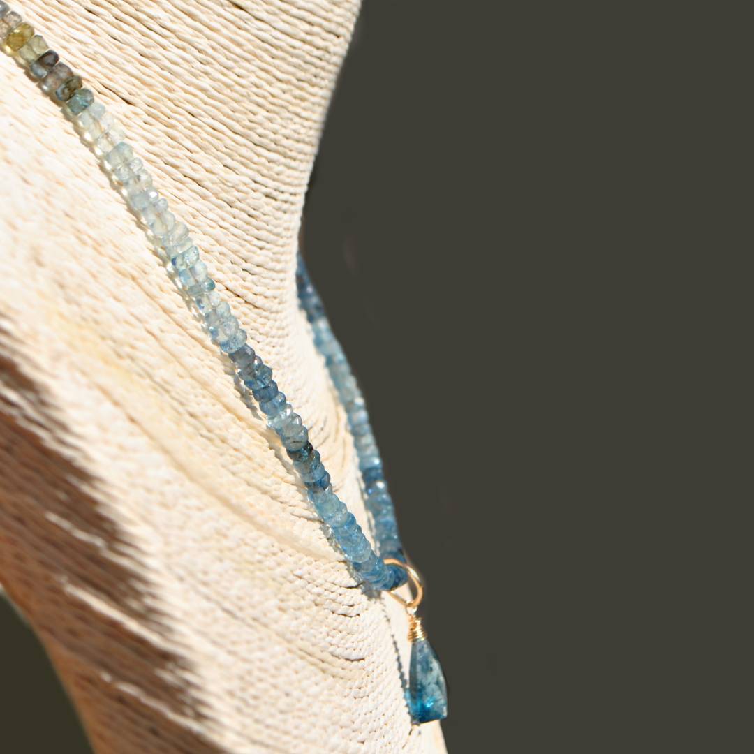 collier pendentif aigue marine bleue foncé-A