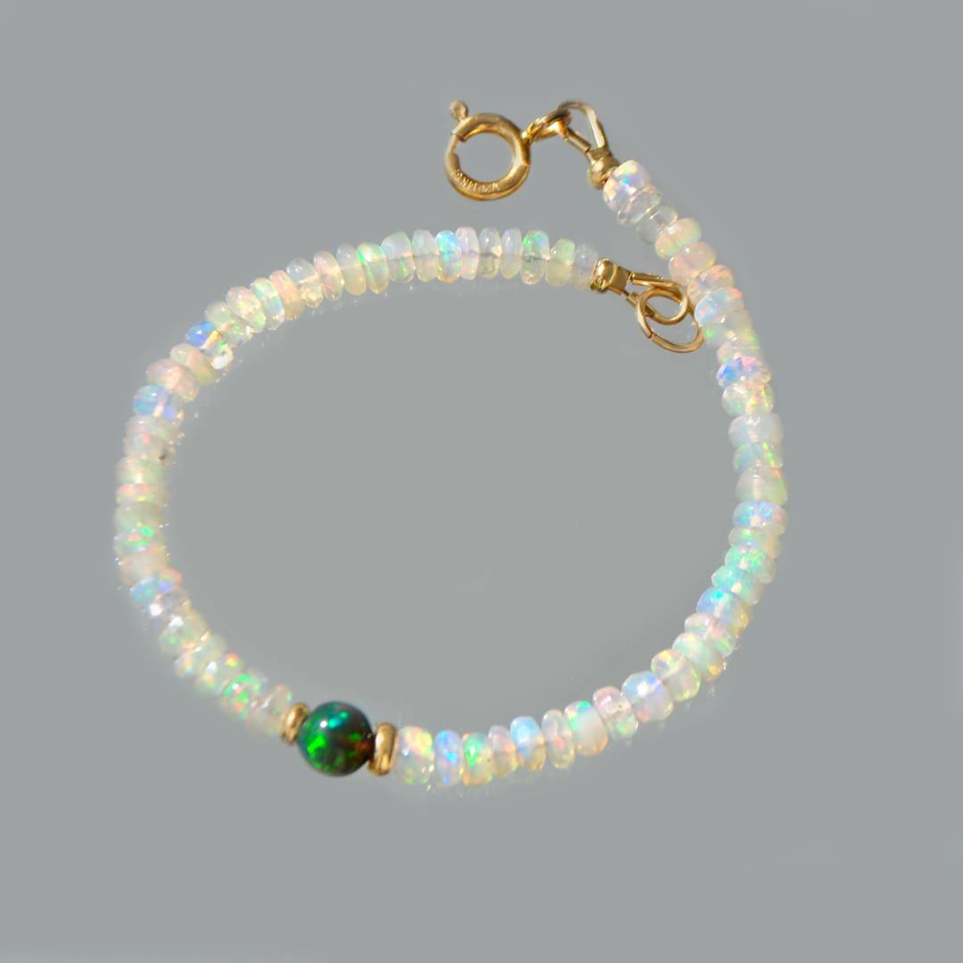 bracelet oplae welo blanche boule noire