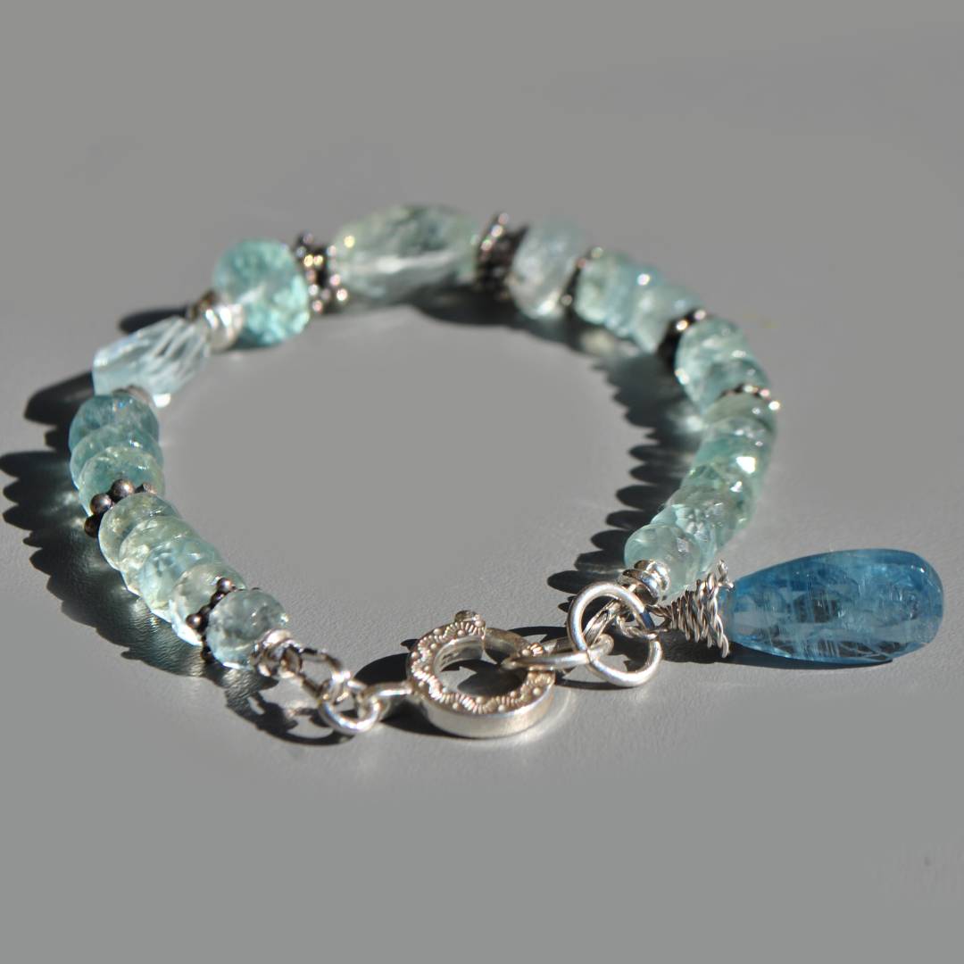 Bijou argent bali aigue marine naturelle