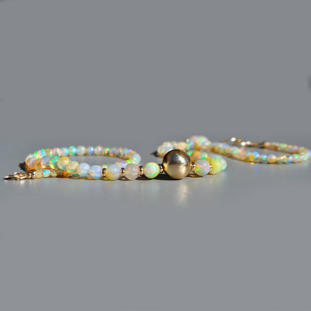 collier opale wlo grosse boule or