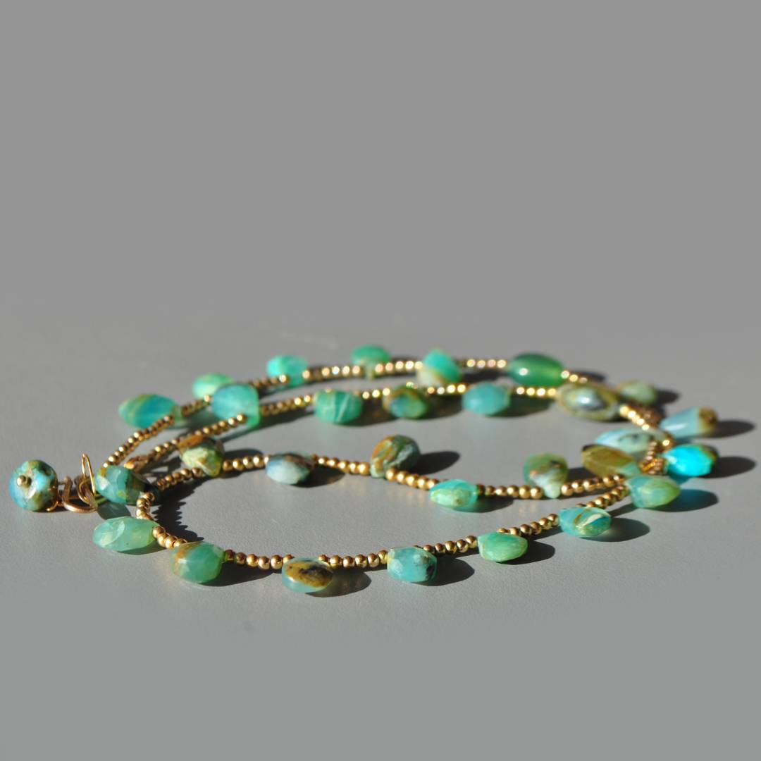 collier gouttes en Opale du Pérou
