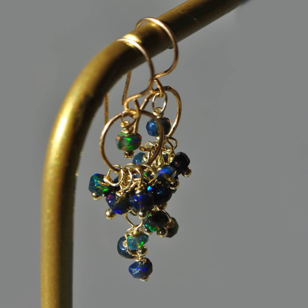 boucles doreilles opale noires anneau créole