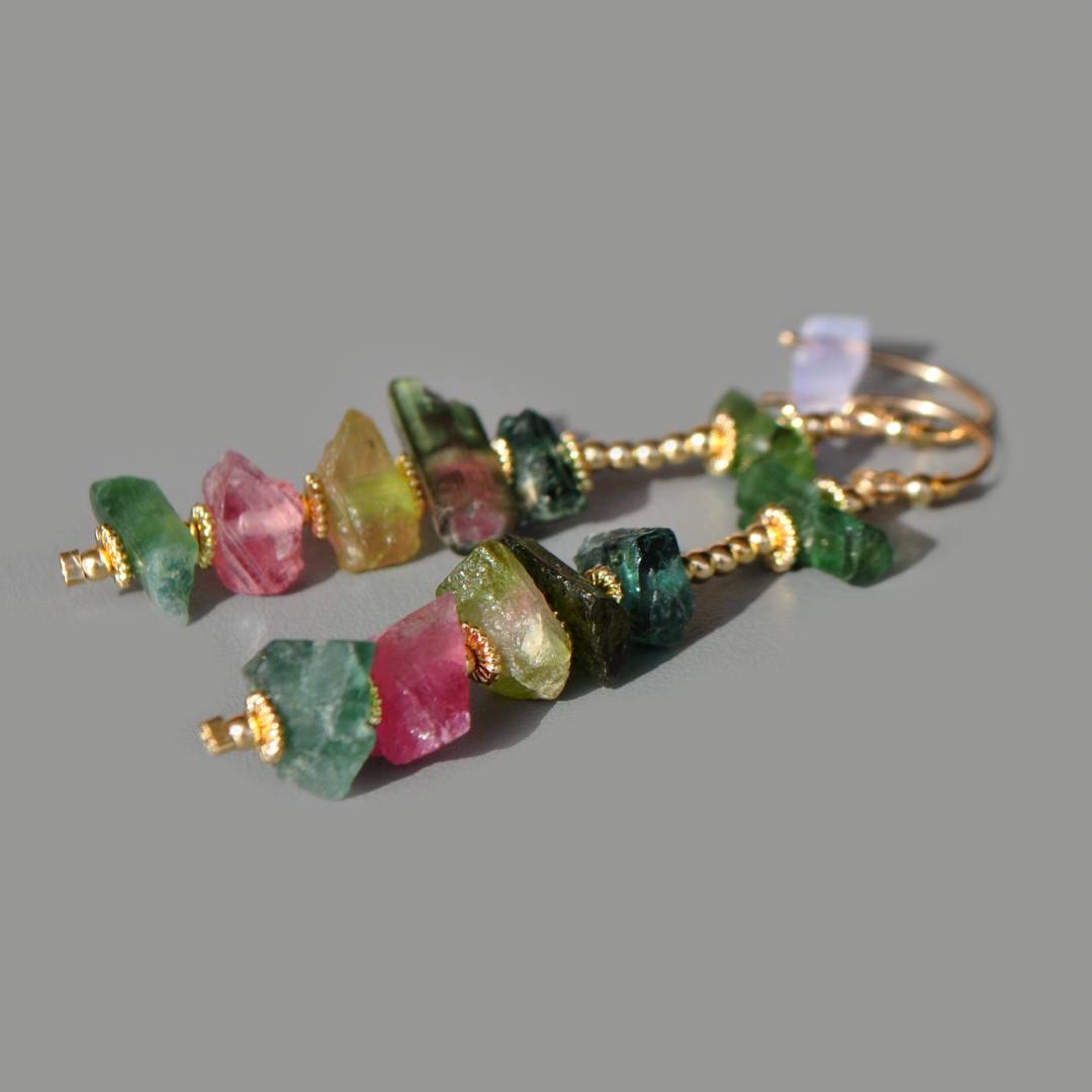 boucles doreilles tourmaline brute