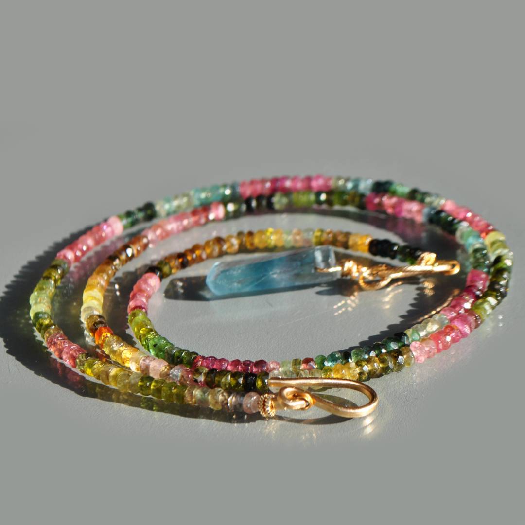 sautoir tourmaline multicolore pendentif fluorite bleue-A