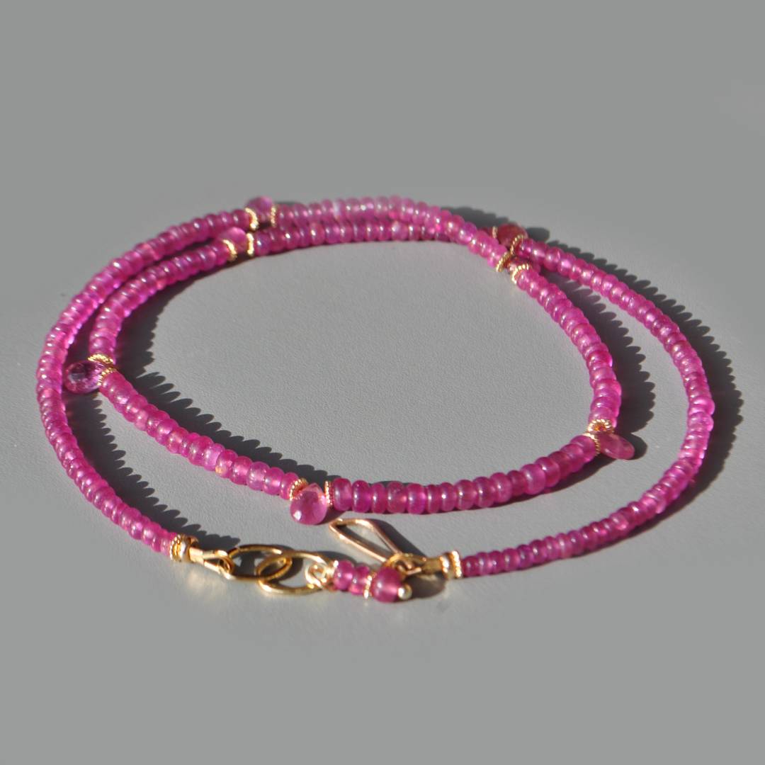 Collier saphir rose gouttes facettes-6