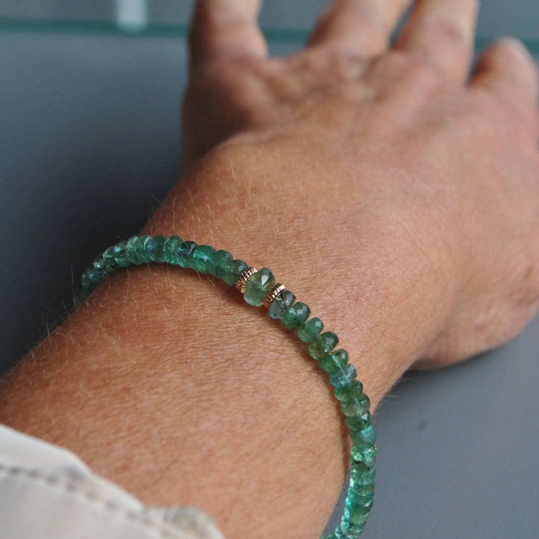 bracelet emeraude diopside en pendentif-9