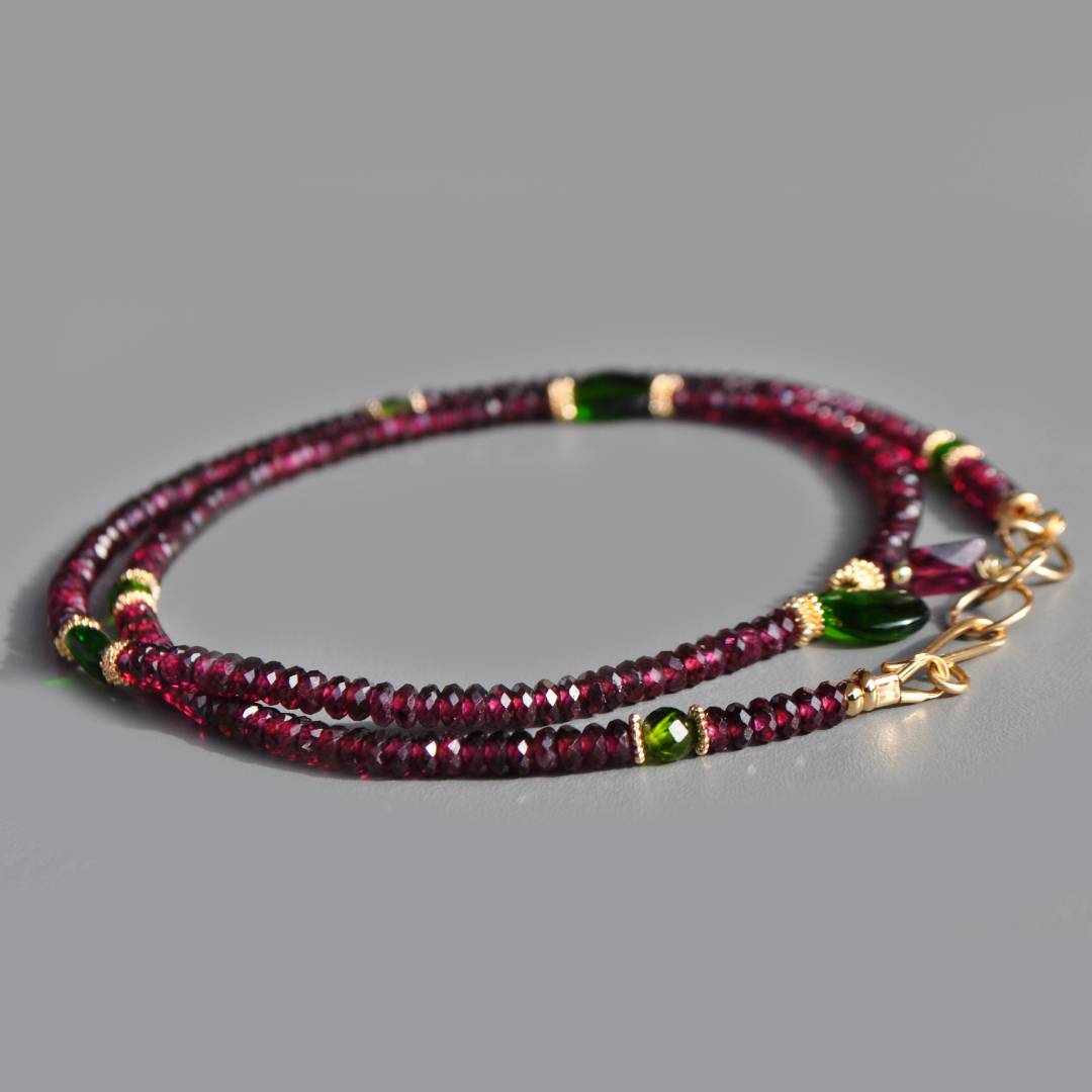 Collier grenat rose rhodolite Diopside